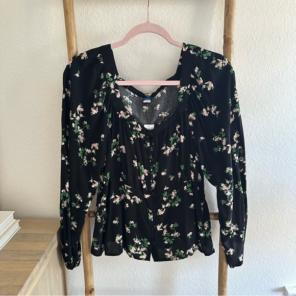 Old Navy Floral Black Peplum Top Sz Large NWT - Picture 2 of 14